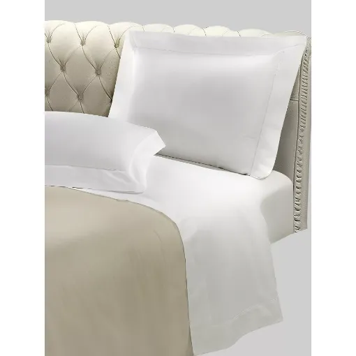 Picture of Double bed sheet set - top sheet, flat bottom sheet and oxford pillowcase in pure cotton - white - Franchini mare bespoke luxury linens