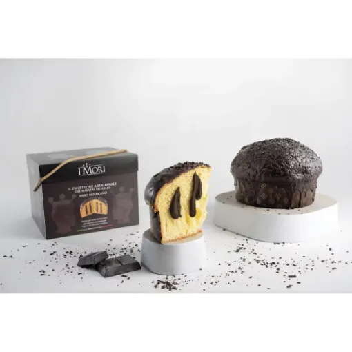 Panettone I Mori Al Nero Modicano - 900g product image