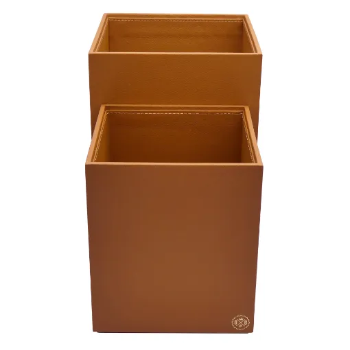 Picture of Collection Armand Cinnamon Leather Wastepaper Basket - Size Large -  23,00cm x  23,00cm x  30,50cm - Weight : 1370 Gr - Gordon & Gaia