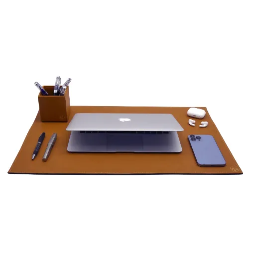 Picture of Collection Armand - Cinnamon Leather Desk Pad - Size M -   60,0cm x  40,0cm - Weight : 710 Gr - Gordon & Gaia