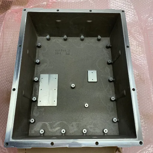 Picture of Raytheon Anschutz radar casting side cover 3501346