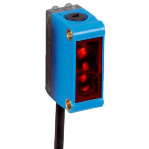 SICK Retroreflective Photoelectric Sensor, Block Sensor, 6 m Detection Range - GL6-P6211 product image