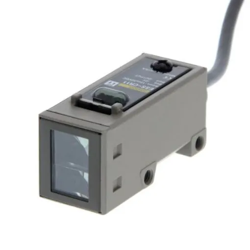 Omron Retroreflective Photoelectric Sensor, Block Sensor, 3 m Detection Range - E3S-CR11 5M product image